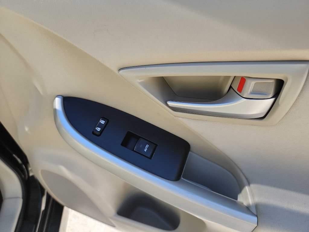 Used 2012 Toyota Prius Three FWD image 28