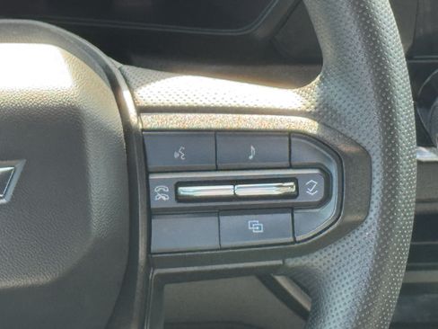 Used 2025 Chevrolet Colorado W/T w/ Advanced Trailering Package AWD/4WD image 14