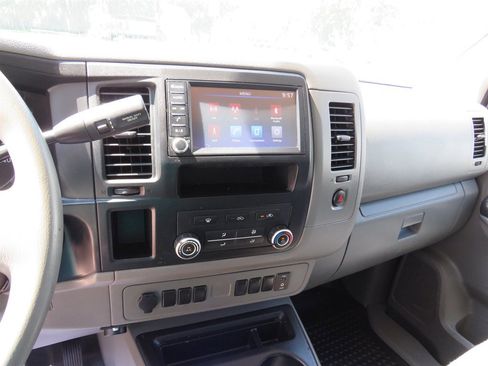 Used 2020 Nissan NV 2500 S image 6