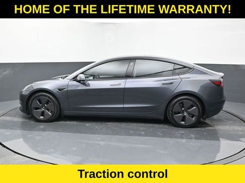 Used 2023 Tesla Model 3 Standard Range image 4