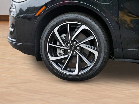 Used 2024 Lincoln Corsair Grand Touring w/ Equipment Group 301A AWD/4WD image 9