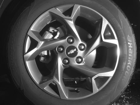 Used 2025 Chevrolet Trax LT FWD image 12