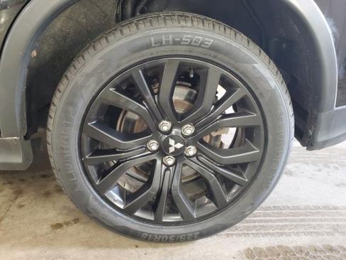 Used 2018 Mitsubishi Outlander Sport LE AWD/4WD image 5