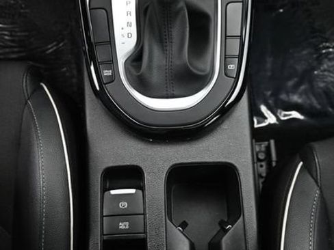 Used 2023 Kia Forte GT-Line w/ GT-Line Premium Package FWD image 22