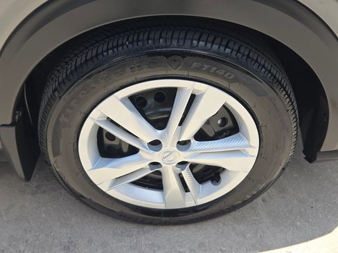 Certified 2025 Nissan Kicks Play S FWD image 30