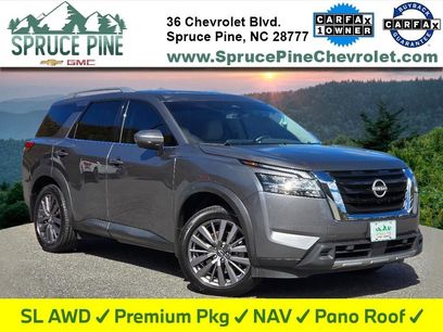 Used 2023 Nissan Pathfinder SL w/ SL Premium Package