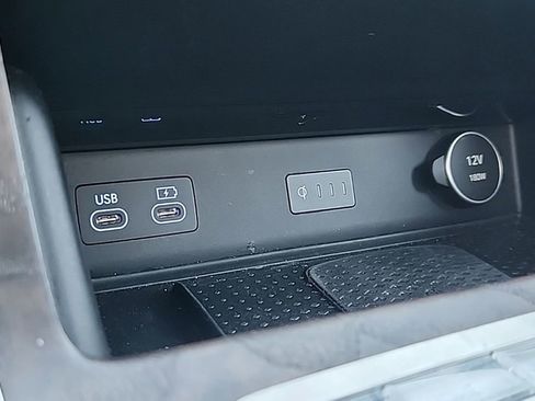 Used 2025 Genesis GV80 2.5T Advanced image 18