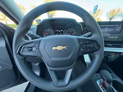 New 2026 Chevrolet Trax LS w/ LS Convenience Package FWD image 21