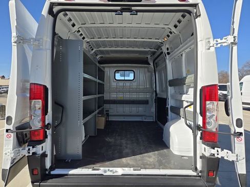 Used 2025 RAM ProMaster 2500 image 32