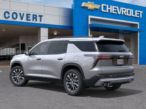 New 2026 Chevrolet Traverse LT w/ Sun and Wheel Package image 3