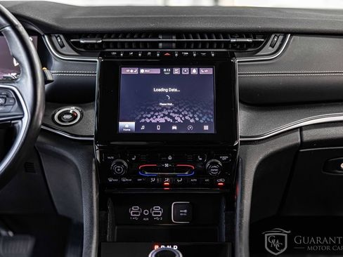 Used 2021 Jeep Grand Cherokee L Laredo w/ Luxury Tech Group I AWD/4WD image 38