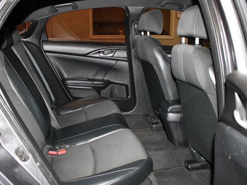 Used 2019 Honda Civic Sport image 29