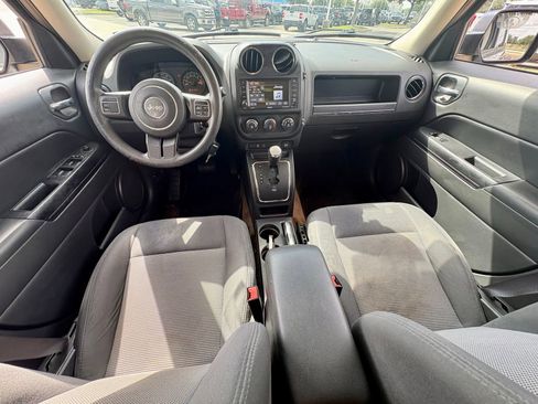 Used 2016 Jeep Patriot Sport w/ Power Value Group FWD image 12