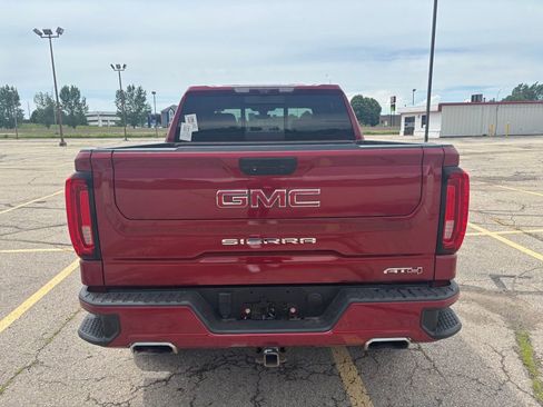 Used 2020 GMC Sierra 1500 AT4 w/ AT4 Premium Package AWD/4WD image 8