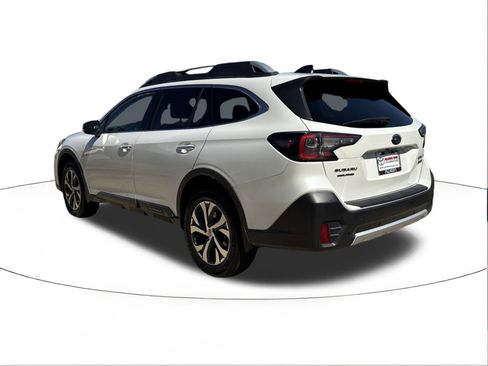 Used 2020 Subaru Outback Touring w/ Popular Package #2 image 5