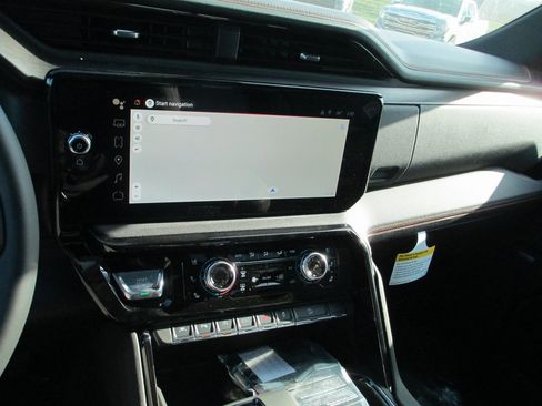 New 2026 GMC Sierra 1500 AT4 image 18