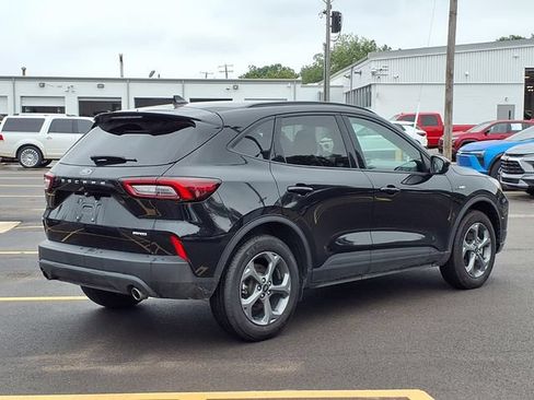 Used 2025 Ford Escape ST-Line Select AWD/4WD image 2
