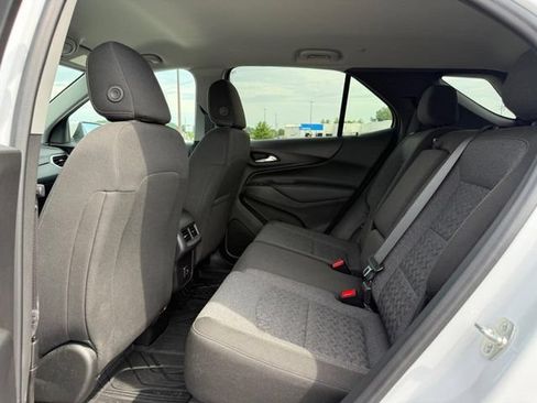 Used 2024 Chevrolet Equinox LT w/ LPO, Floor Liner Package FWD image 10