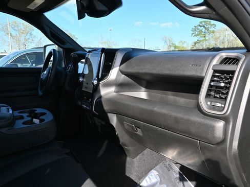 New 2026 RAM 2500 Tradesman AWD/4WD image 22