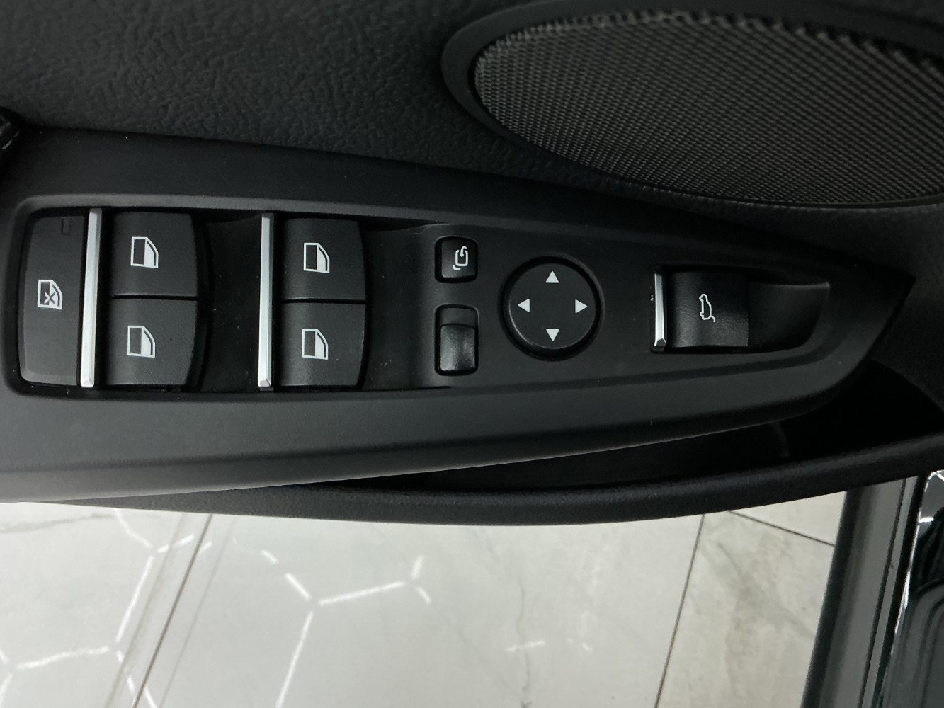 Used 2017 BMW X3 xDrive28i AWD/4WD image 38