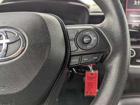 Used 2022 Toyota Corolla LE image 24