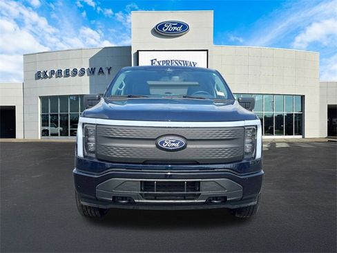Used 2024 Ford F150 Lightning XLT image 3