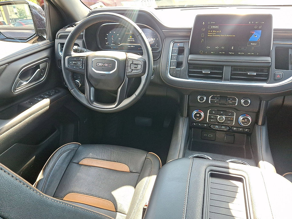 Used 2023 GMC Yukon XL AT4 AWD/4WD image 15