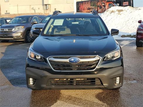 Used 2021 Subaru Outback Premium image 2