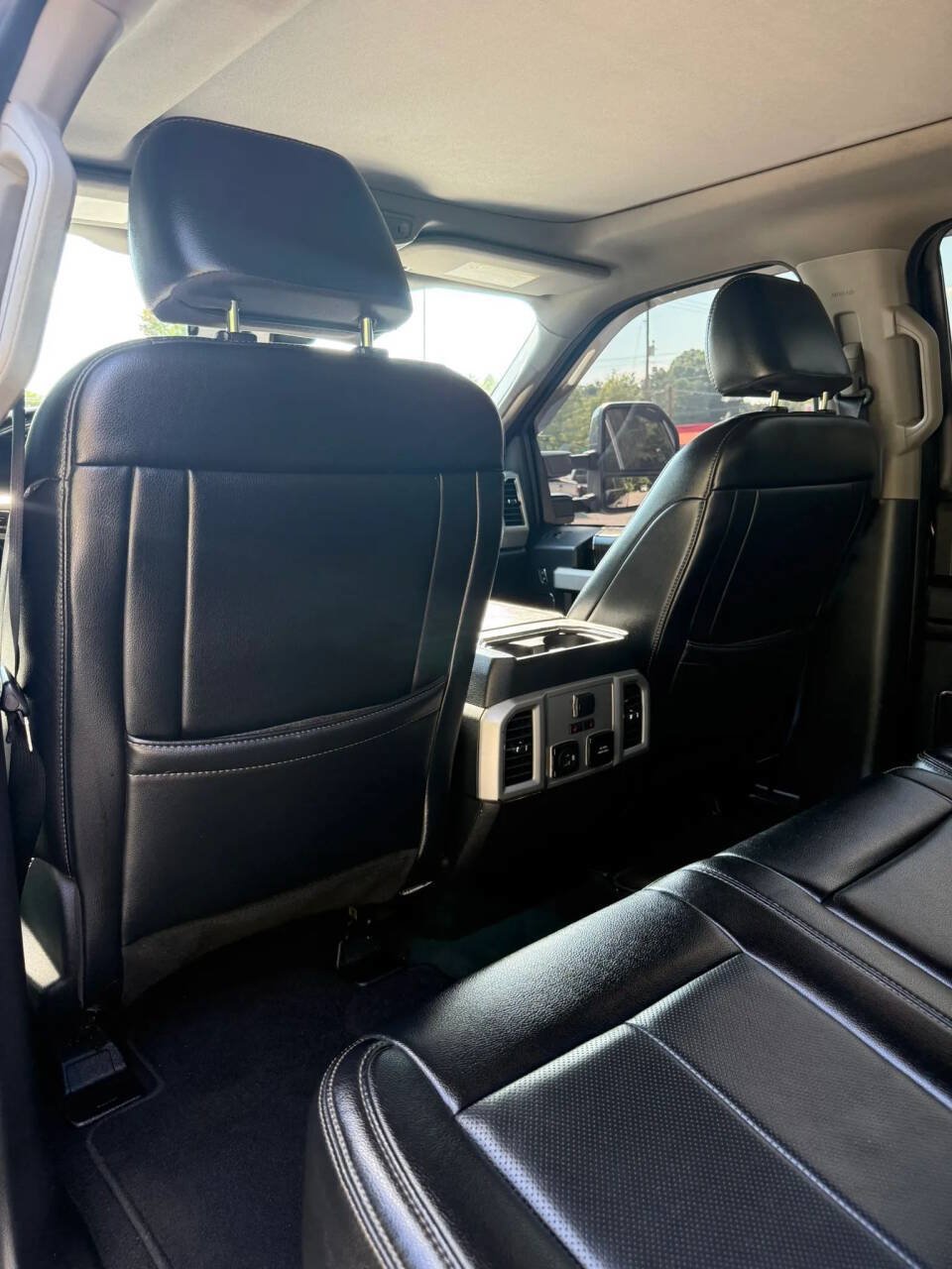 Used 2021 Ford F250 Lariat w/ Lariat Ultimate Package AWD/4WD image 18