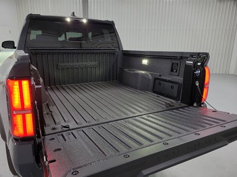 New 2026 Toyota Tacoma Limited AWD/4WD image 7