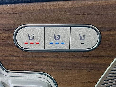 New 2026 Mercedes-Benz GLE 450 4MATIC Coupe image 21