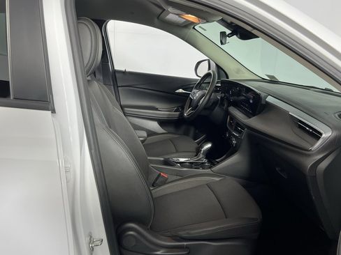 Used 2025 Buick Encore GX Preferred image 31