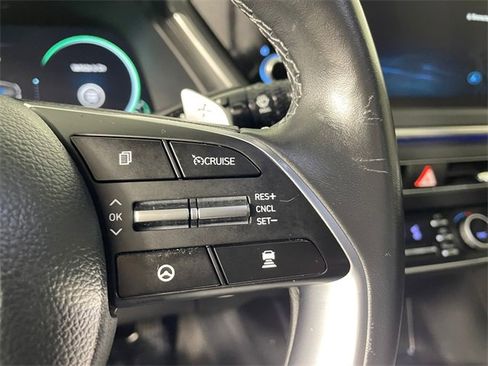 Used 2023 Hyundai Sonata Limited w/ Cargo Package image 10