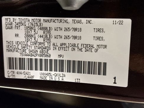 Used 2023 Toyota Sequoia Limited image 25