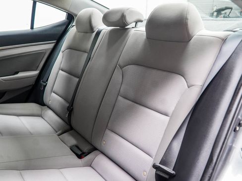 Used 2018 Hyundai Elantra Value Edition FWD image 39