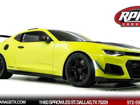 Used 2021 Chevrolet Camaro ZL1 RWD image 1