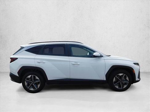 Used 2025 Hyundai Tucson SEL FWD image 7