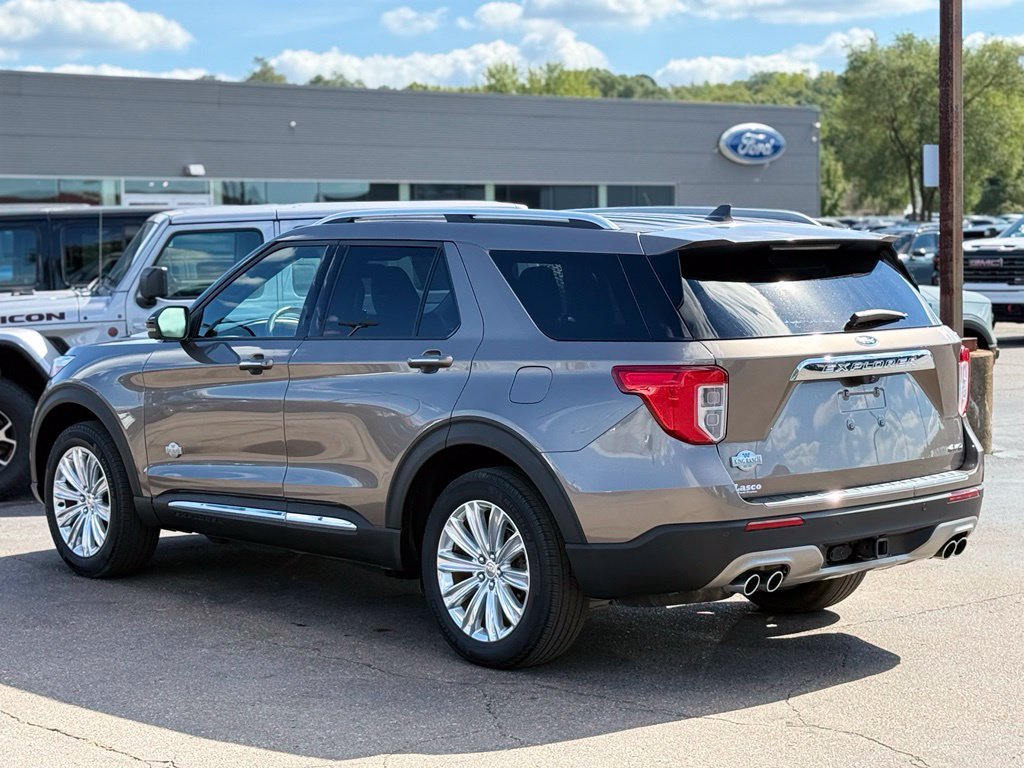 Certified 2021 Ford Explorer King Ranch w/ Premium Technology Package AWD/4WD image 41