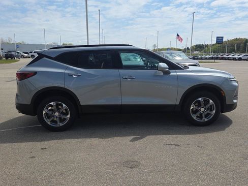 Used 2024 Chevrolet Blazer LT w/ Convenience Package FWD image 7
