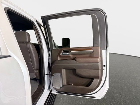 Used 2025 GMC Sierra 2500 Denali w/ Denali Reserve Package image 27