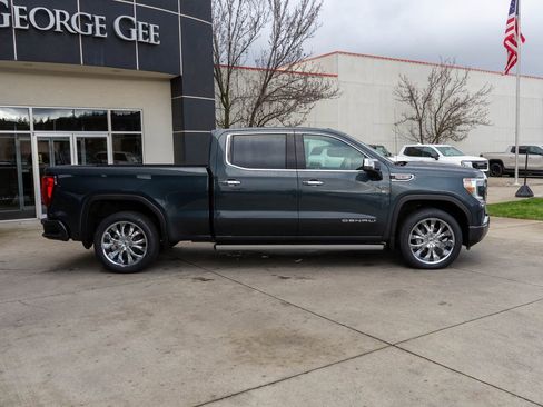 Used 2021 GMC Sierra 1500 Denali w/ Denali Ultimate Package image 8