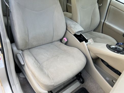 Used 2010 Toyota Prius Two FWD image 24
