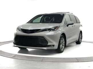 Certified 2023 Toyota Sienna Platinum video 3