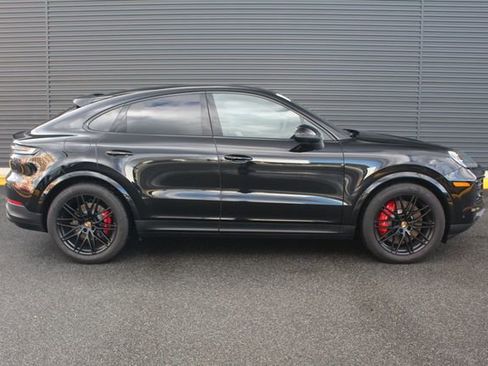 New 2026 Porsche Cayenne S image 9