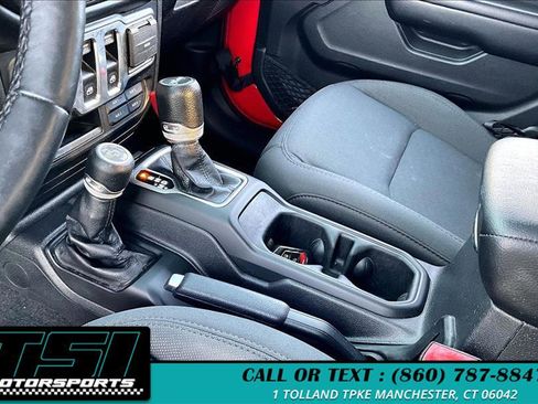 Used 2019 Jeep Wrangler Sport image 15