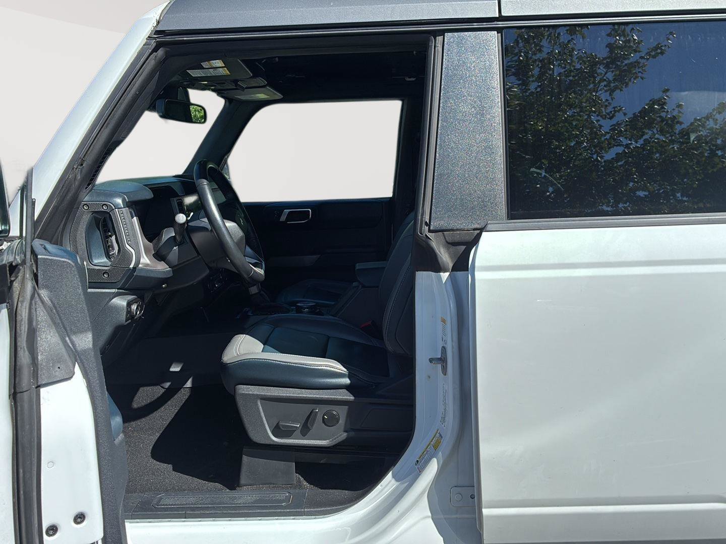 Used 2023 Ford Bronco Outer Banks AWD/4WD image 25