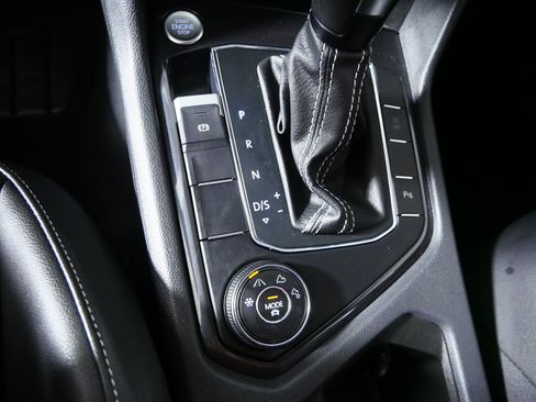Used 2021 Volkswagen Tiguan SE R-Line AWD/4WD image 29