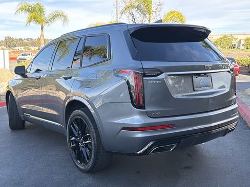 Used 2020 Cadillac XT6 Sport w/ Platinum Package AWD/4WD image 9