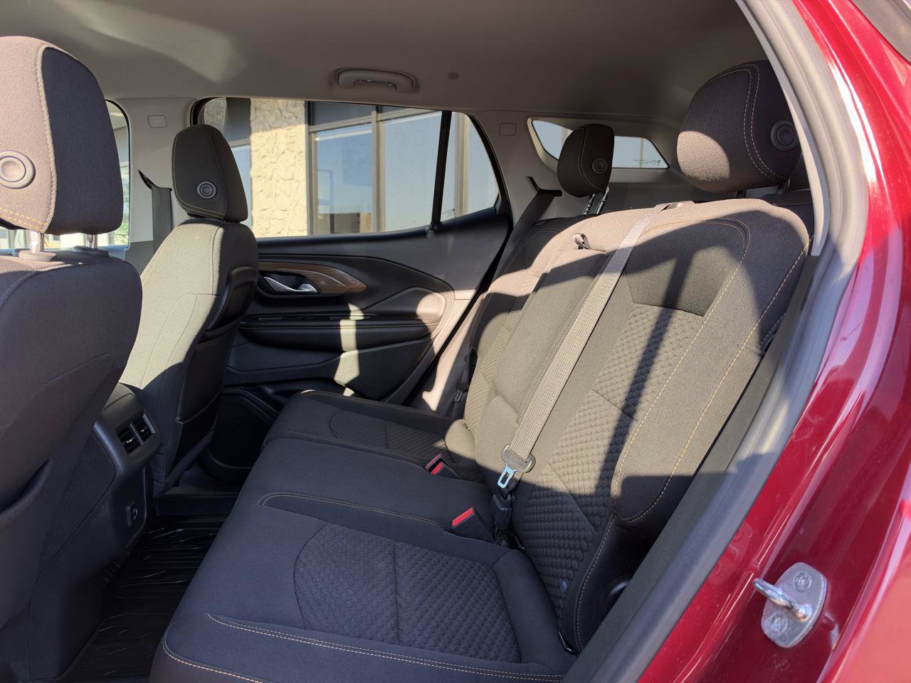 Used 2020 GMC Terrain SLE w/ Driver Convenience Package AWD/4WD image 14