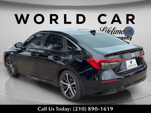 Used 2024 Honda Civic Touring image 5